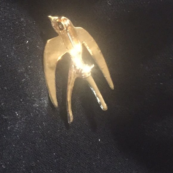 Pretty Bluebird Pin - Picture 2 of 2